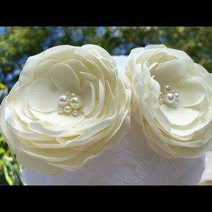 COPY - Ivory Bridal Flower Clips